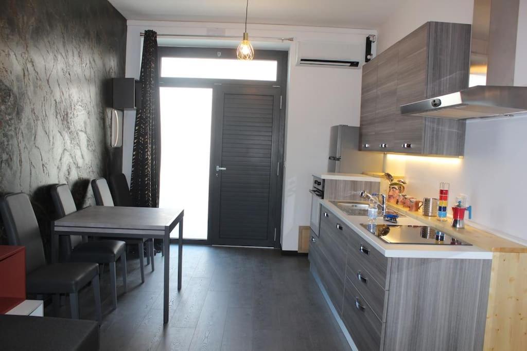 Monolocale Trainspotting Apartman Verona Kültér fotó